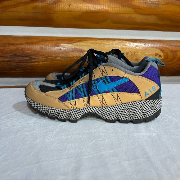 Nike Air Humara 17 Elemental Gold Tan and Blue Athletic Shoes Men's size 10 - Picture 3 of 6